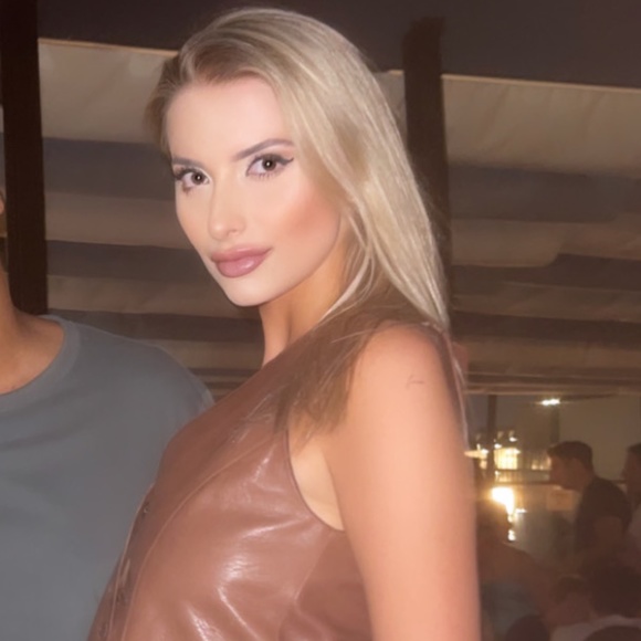 Meet the Posher Other - NYC Clothing Addict